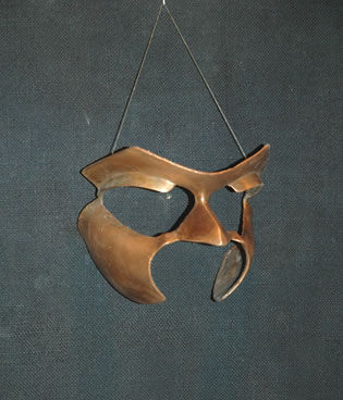 Masque Le rapace au nez pointu de Jean-Marie Tézé sj