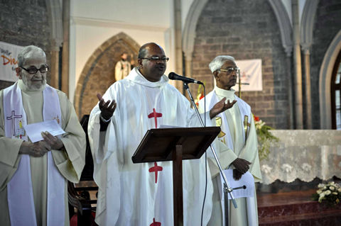 Célébration dans l'église Saint François Xavier le 4 décembre 2011