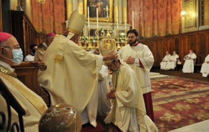 Ordination épiscopale - Mgr Théodore Kodidis- crédits - Léonardos Bambakaris