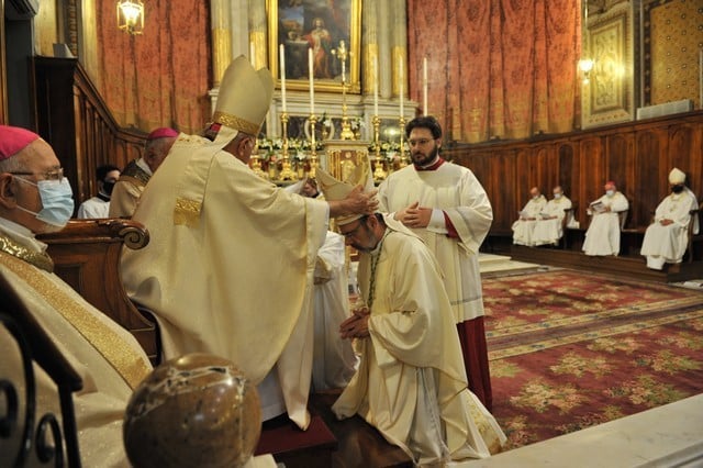 6. Ordination épiscopale - Mgr Théodore Kodidis-crédits - Léonardos Bambakaris