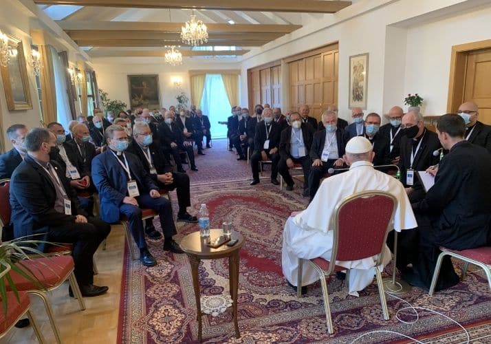 rencontre du pape fracois avec les jesuites slovaques