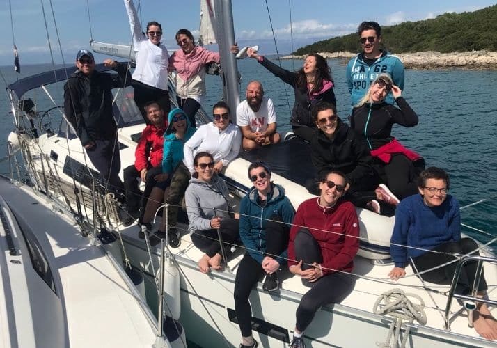 © K Holvenyi - Deux équipages réunis lors d’un camp Vie en mer au printemps 2021.