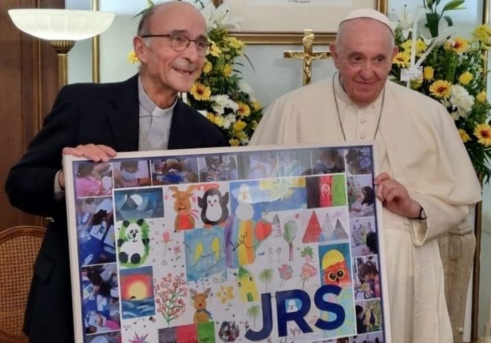 Pape avec la communauté jésuite de Grèce 1