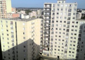 Vue sur la cité Dourdin à Saint-Denis.