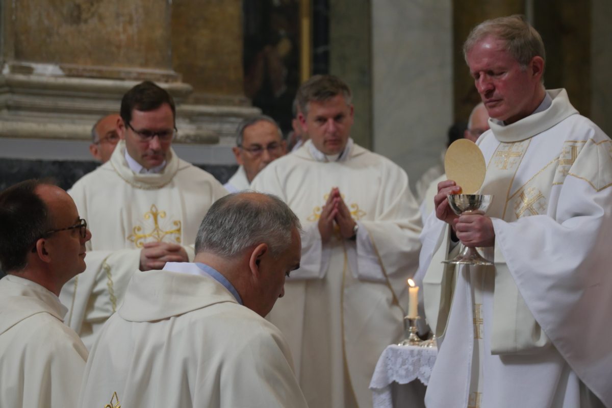 derniers voeux kostia de leusse sj et albert evrard sj (9)