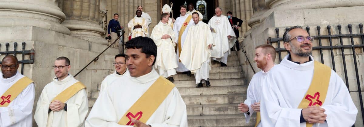 ordination diaconale et sacerdotale jésuites paris avril 2022
