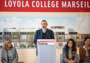 pose première pierre collège loyola marseille intervention thierry dobbelstein provincial 2