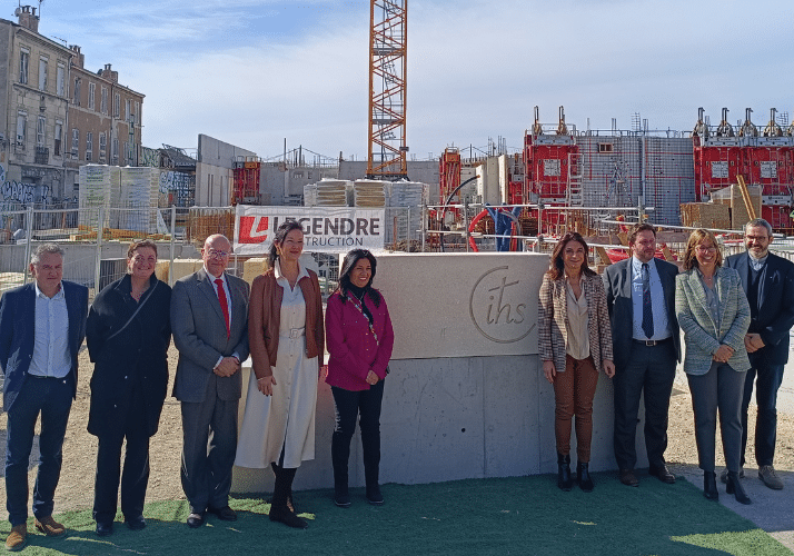 pose première pierre collège loyola marseille partenaires